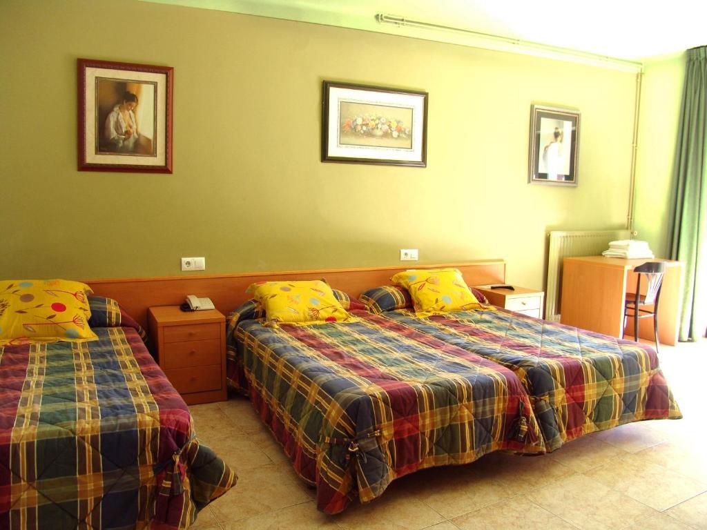 Hotel Pinxo Santa Coloma De Farners Kamer foto